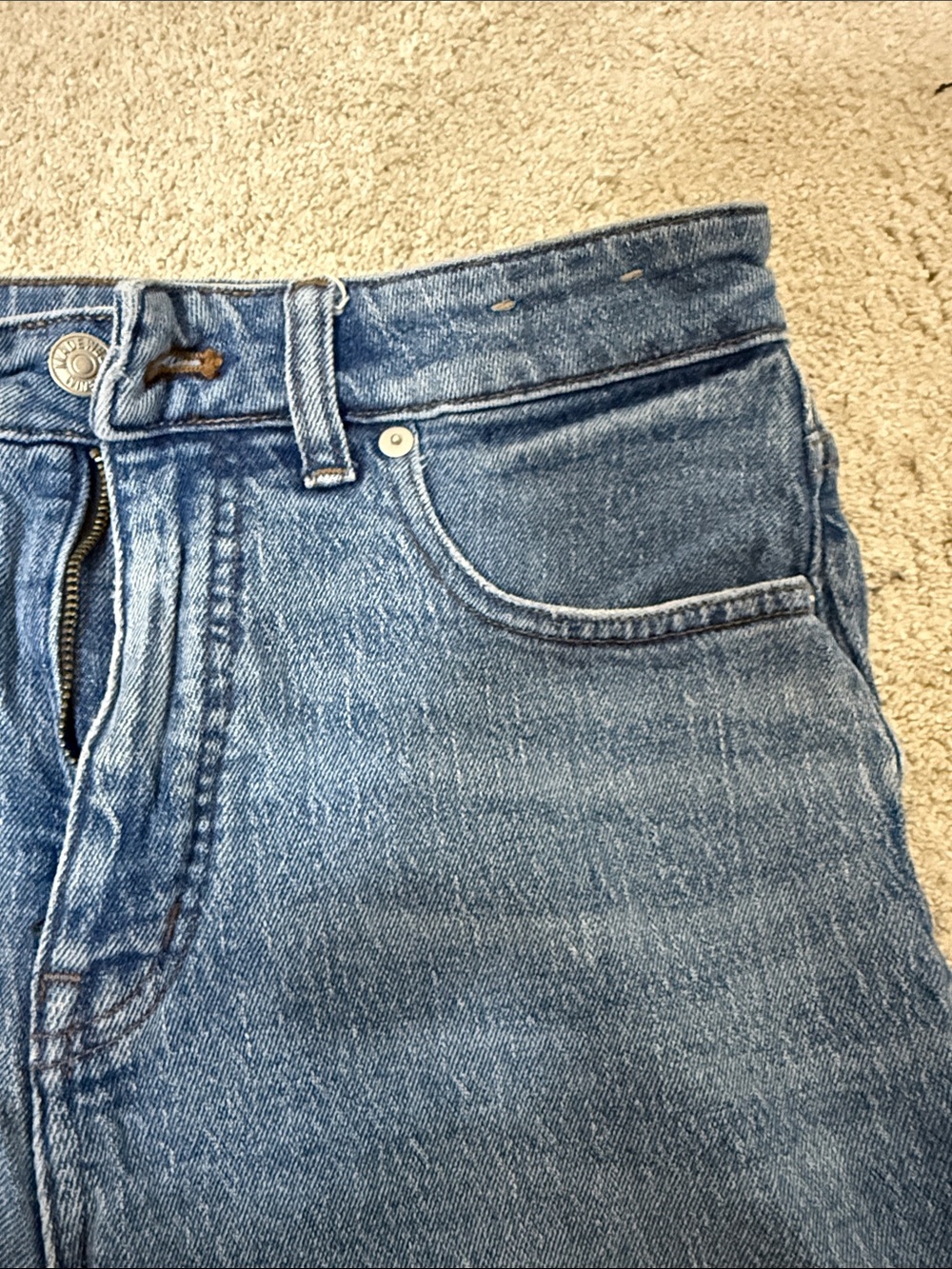 Madewell Curvy 90’s Straight Leg Jeans in Medium Blue Wash - Picture 6 of 8